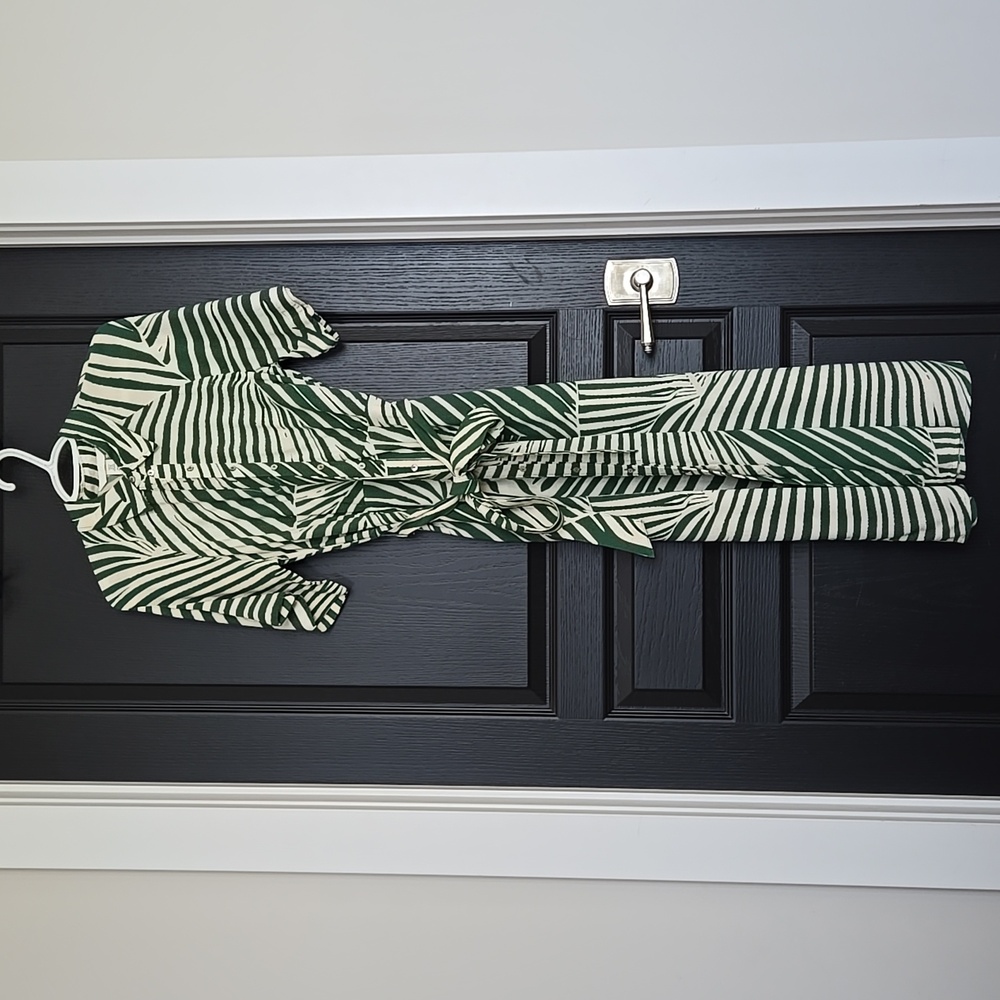 H&M Forest Green and Cream Patterned Shirt Dress